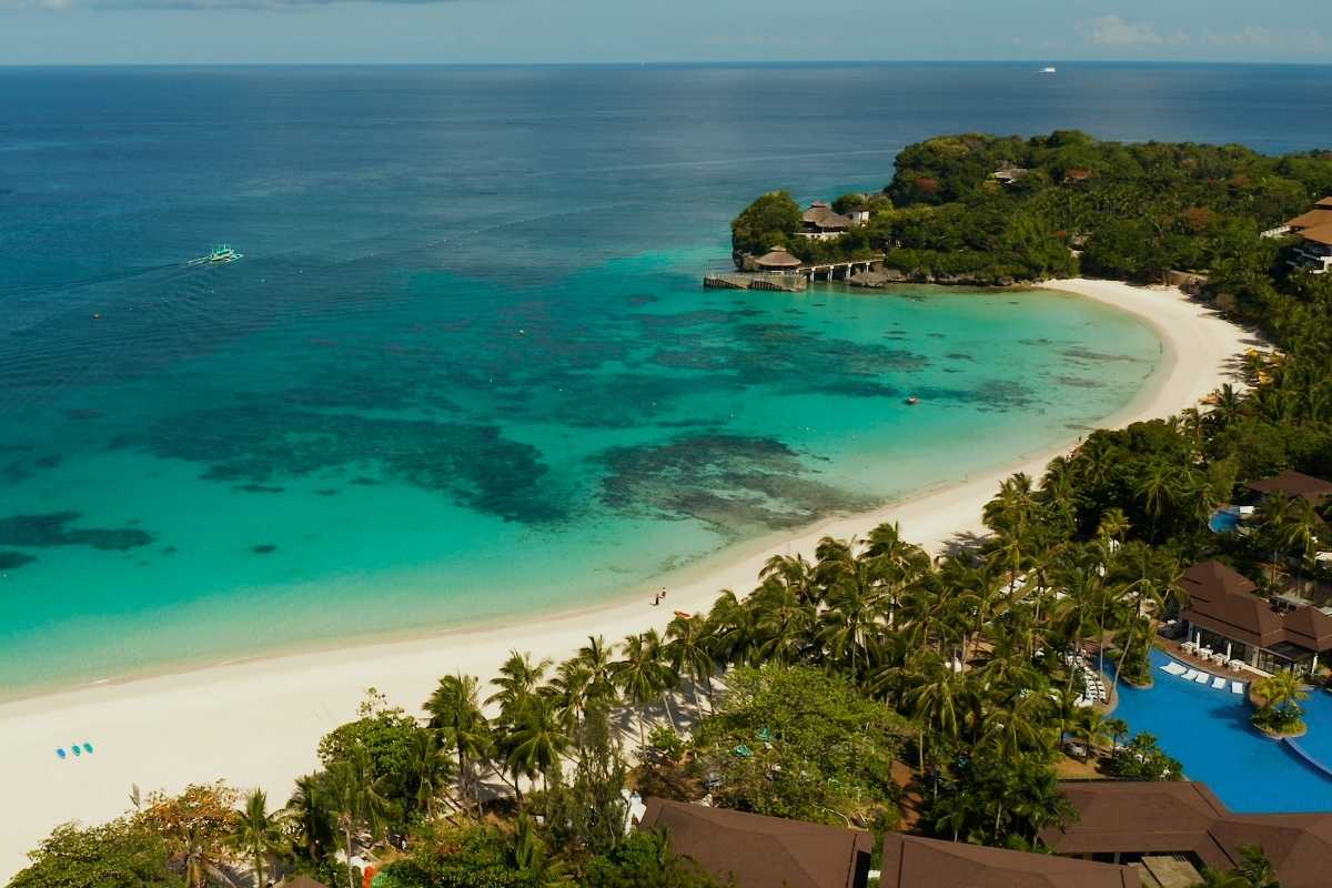 How To Avoid Fake Online Resort Reservations in Boracay