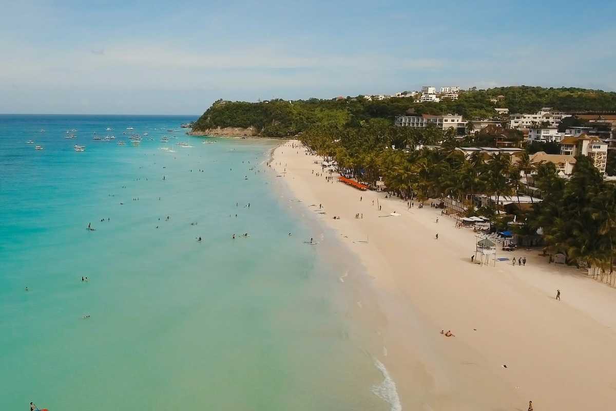Invest In Boracay and Experience Beachfront Living In a Tropical Paradise