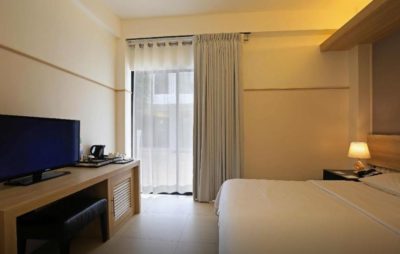Tides Hotel Deluxe Queen Boracay Beach Guide