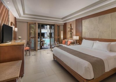 Henann Regency Resort Premier Pool boracaybeach.guide