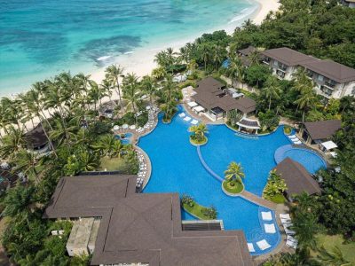 Pool Movenpick Resort boracaybeach.guide