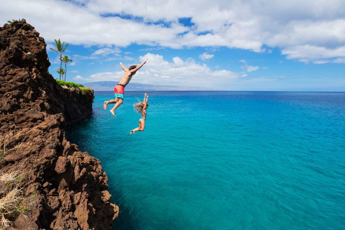 The Best Cliff Jumping Activities on Boracay Island