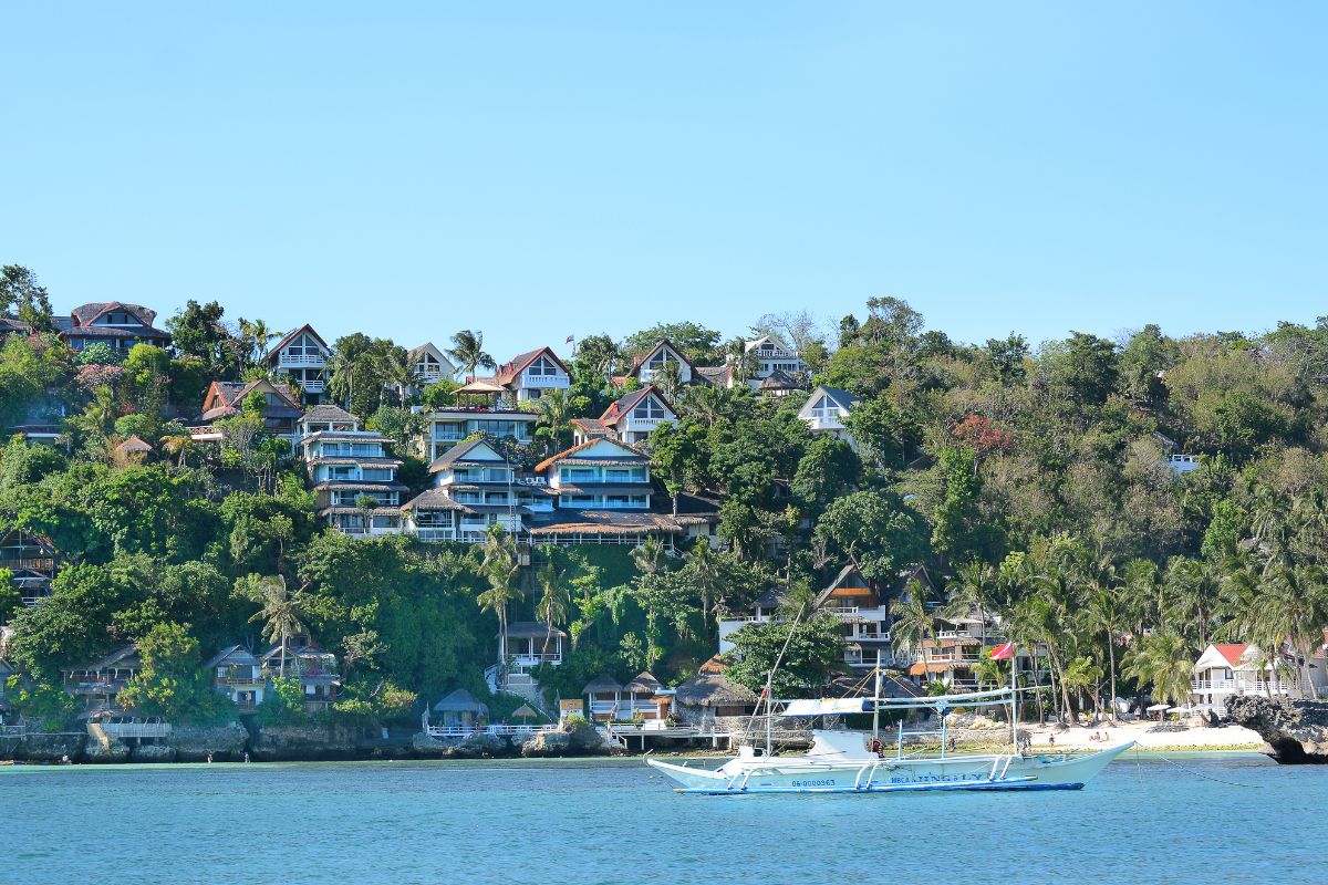 Real Estate on Boracay Island with the ocean in front